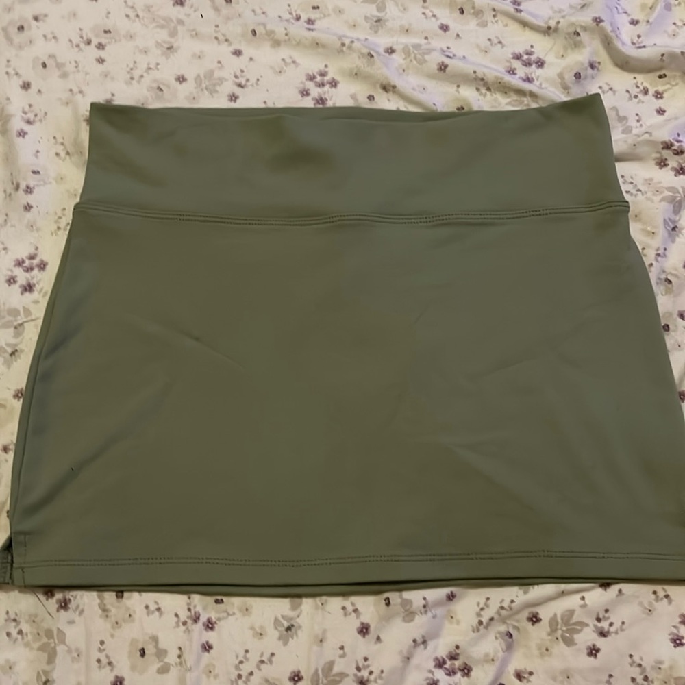 Free people; athletic skirt; size medium